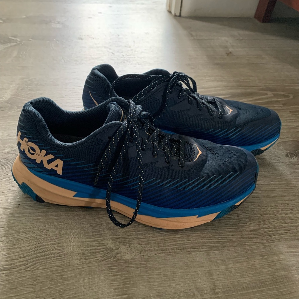 Hoka Torrent 2